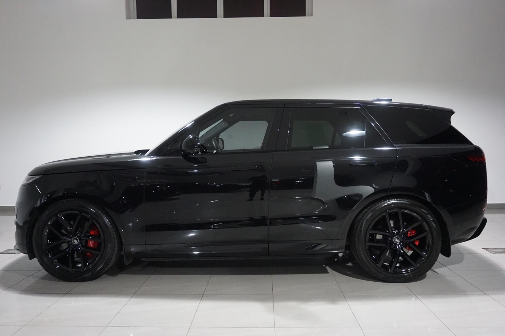 Land Rover Range Rover Sport 3.0 D300 MHEV Dynamic SE Auto 4WD Euro 6 (s/s) 5dr